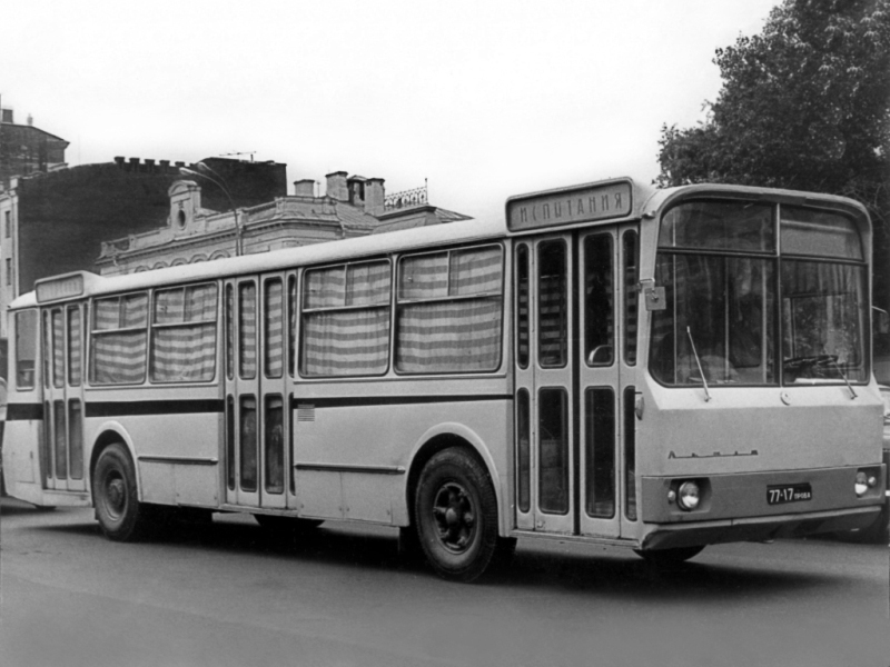 ЛАЗ-696 Львов-3